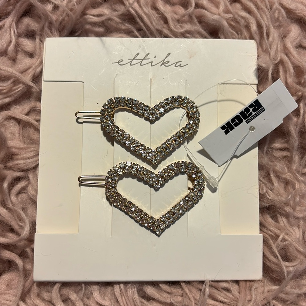 NWT Ettika Crystal Heart Hair Clips